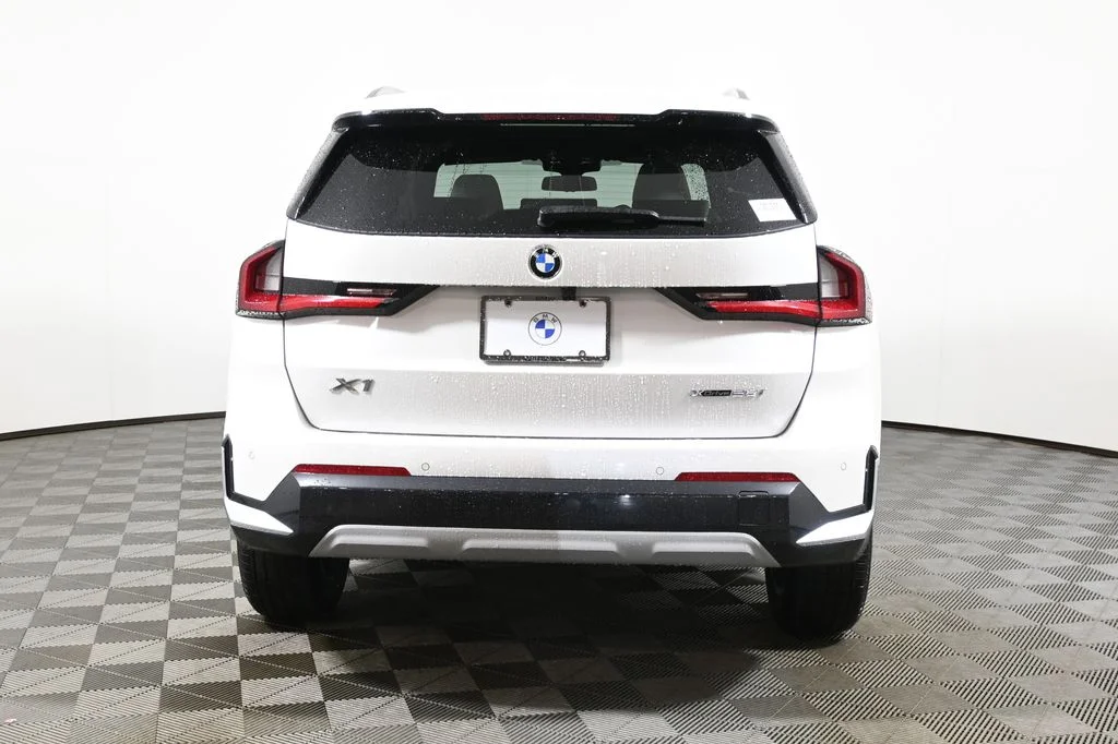 New 2026 White BMW xDrive28i image 6
