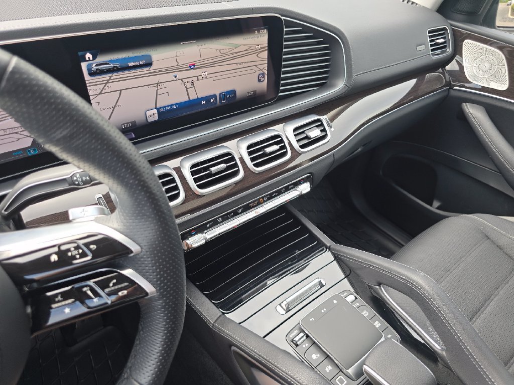 New 2026 Selenite Grey Metallic Mercedes-Benz GLS 450 image 41