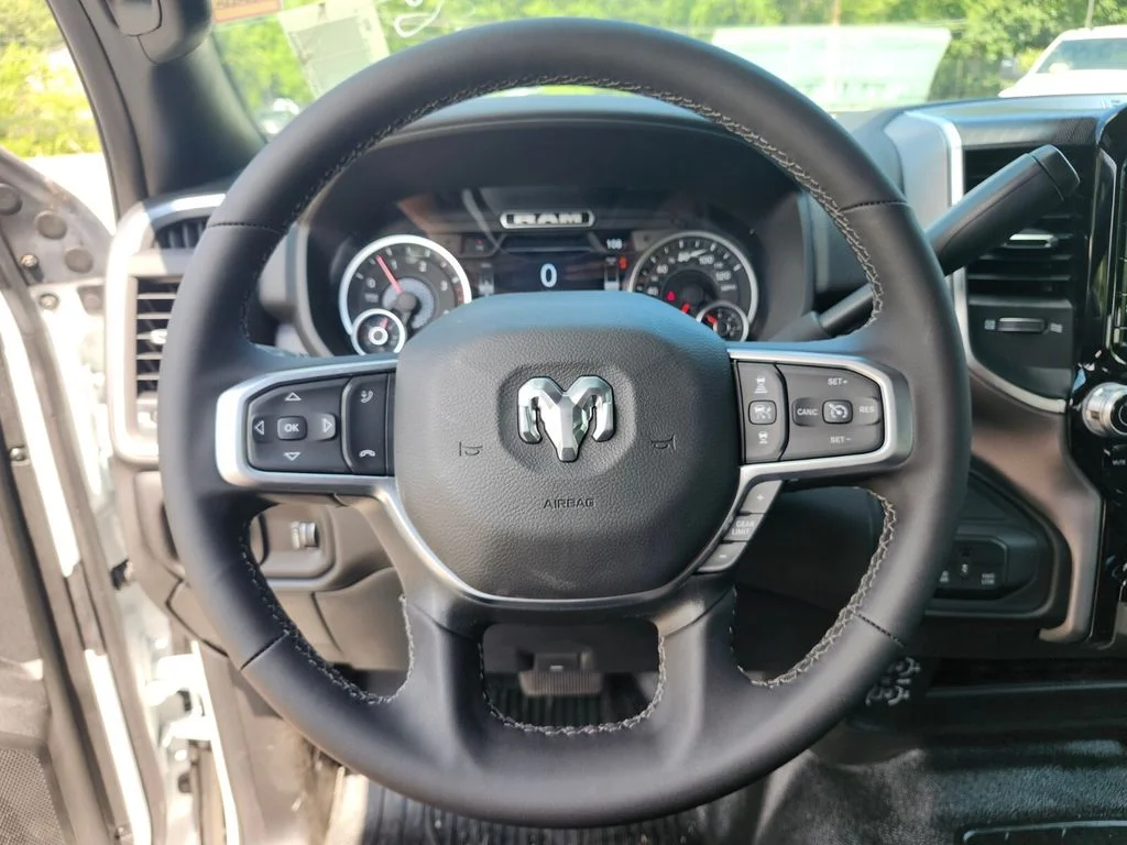 New 2026 Bright White Clearcoat RAM Tradesman image 27