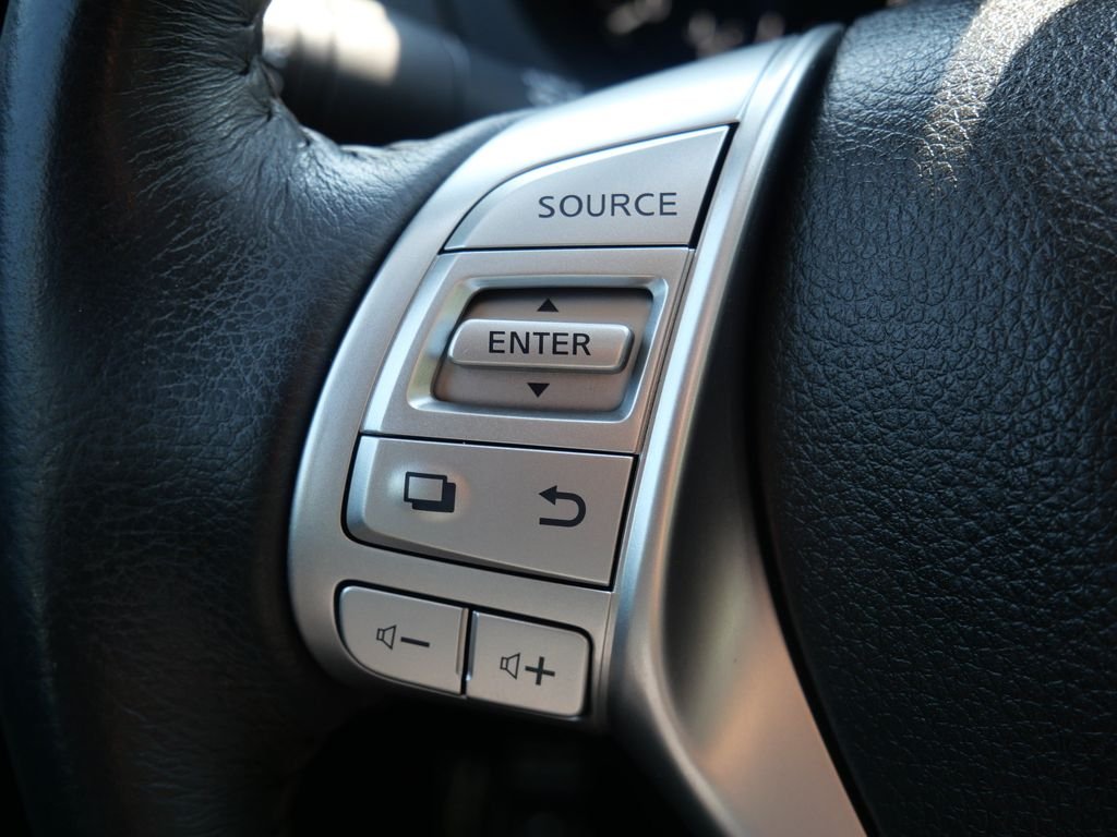 Certified Used 2017 Silver Nissan 2.5 SV image 18