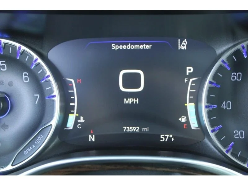 Used 2023 Brilliant Black Crystal Pearlcoat Chrysler Limited image 19