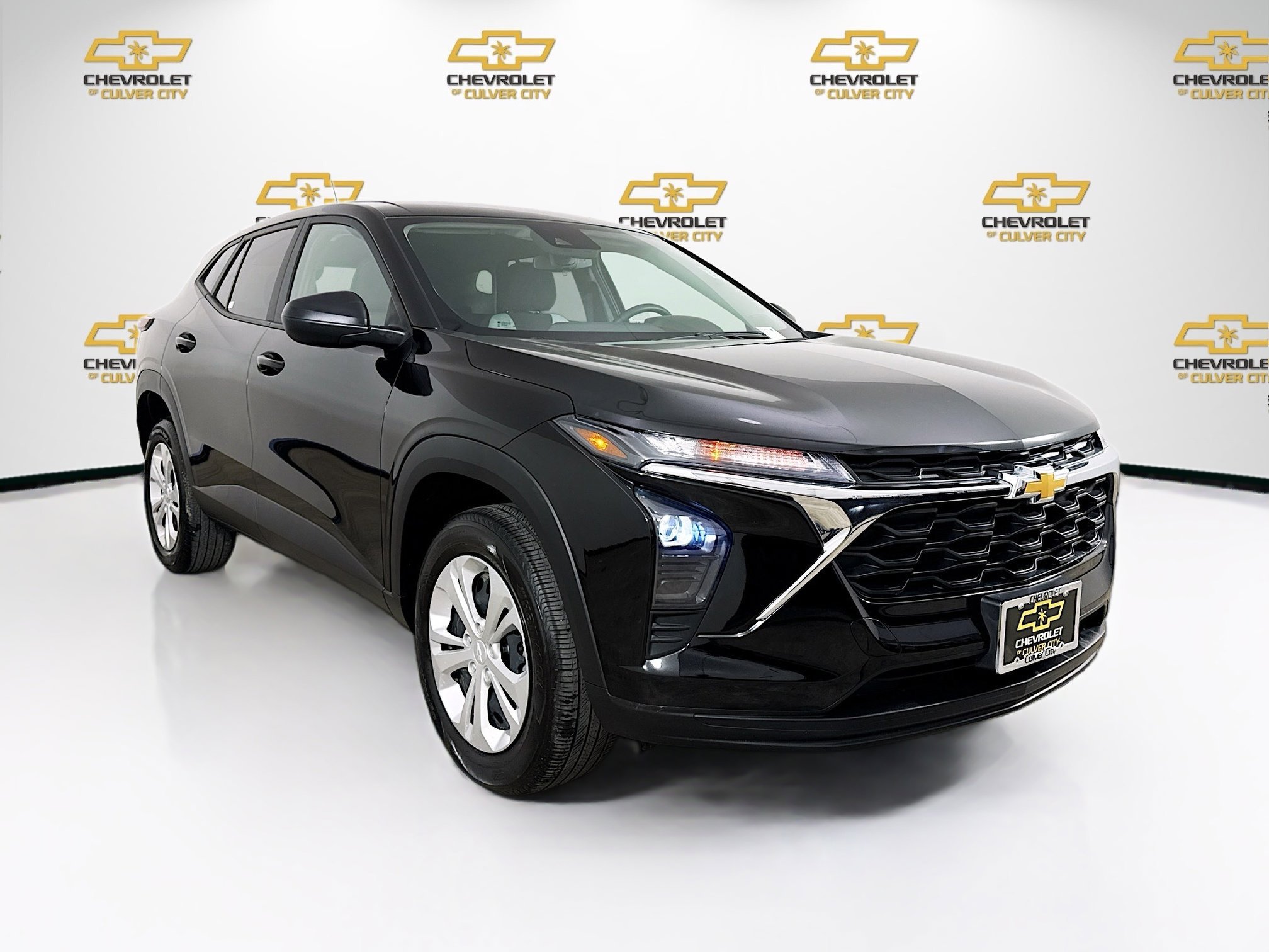 2024 Chevrolet Trax LS's photo