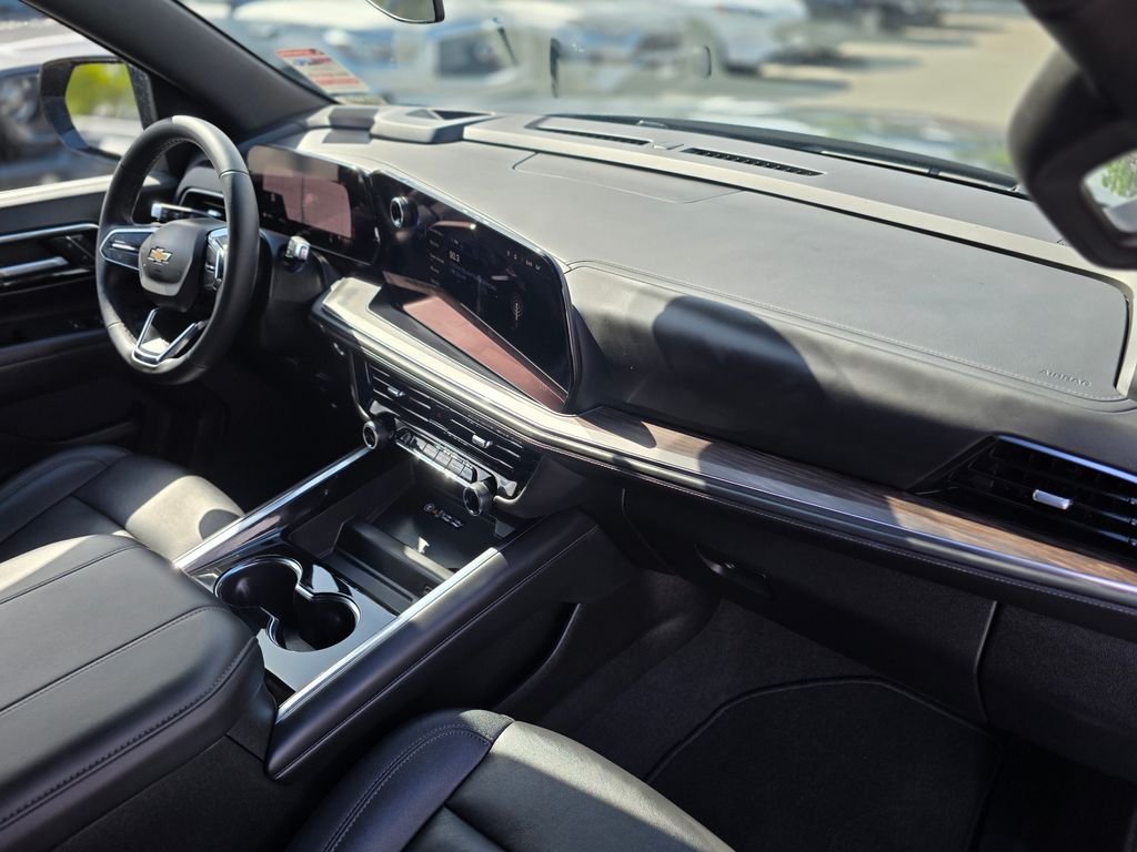 2025 Chevrolet Tahoe LT - Photo 9