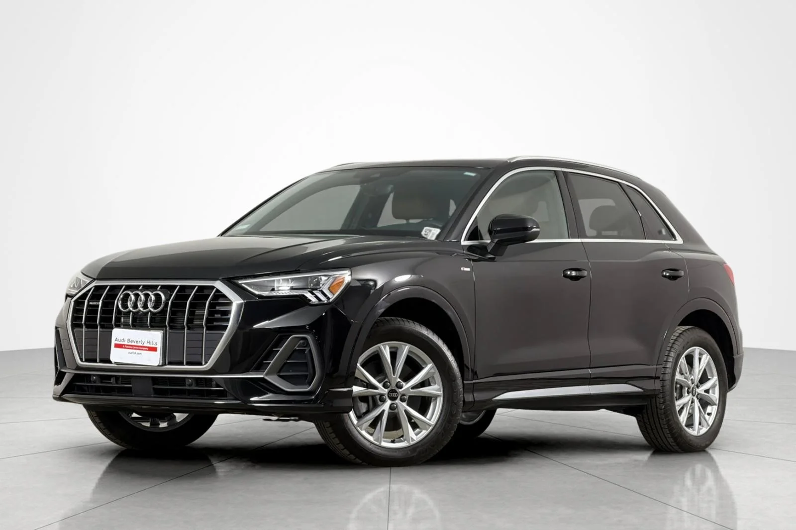 2023 Audi Q3 45 TFSI S Line Premium Plus quattro's photo