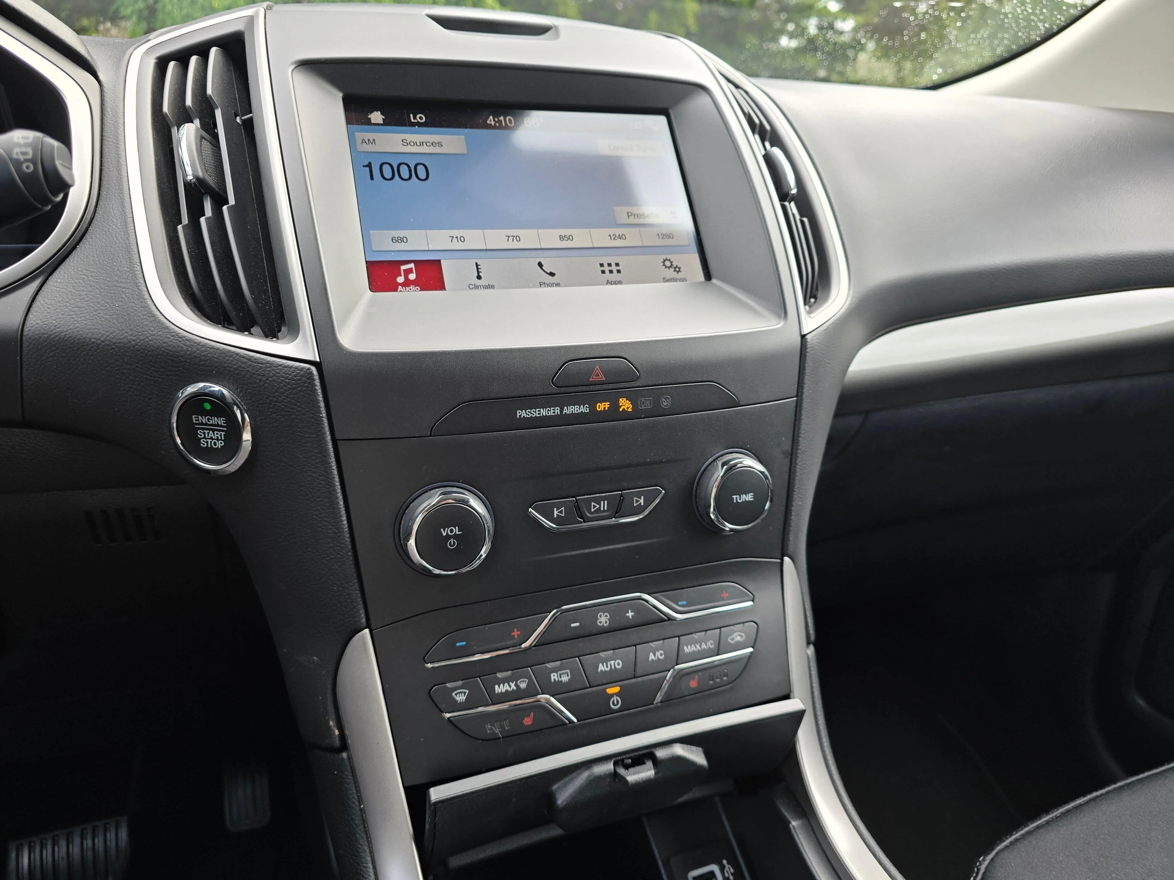 Used 2019 Ingot Silver Metallic Ford SEL image 19