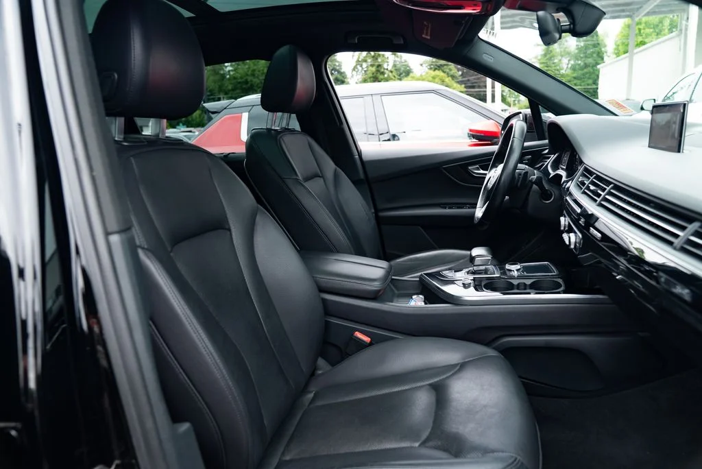 Used 2017 Black Audi 3.0T Premium Plus image 25