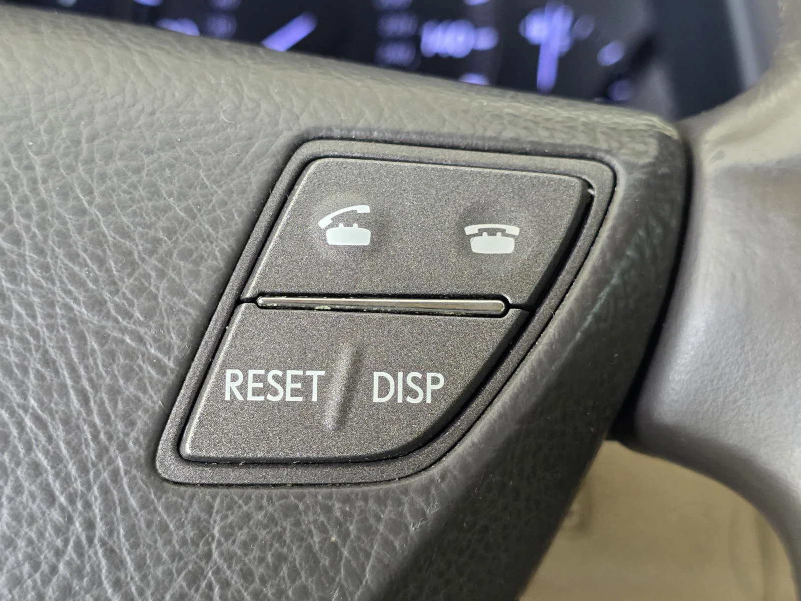 Used 2008  Lexus 460 L image 28