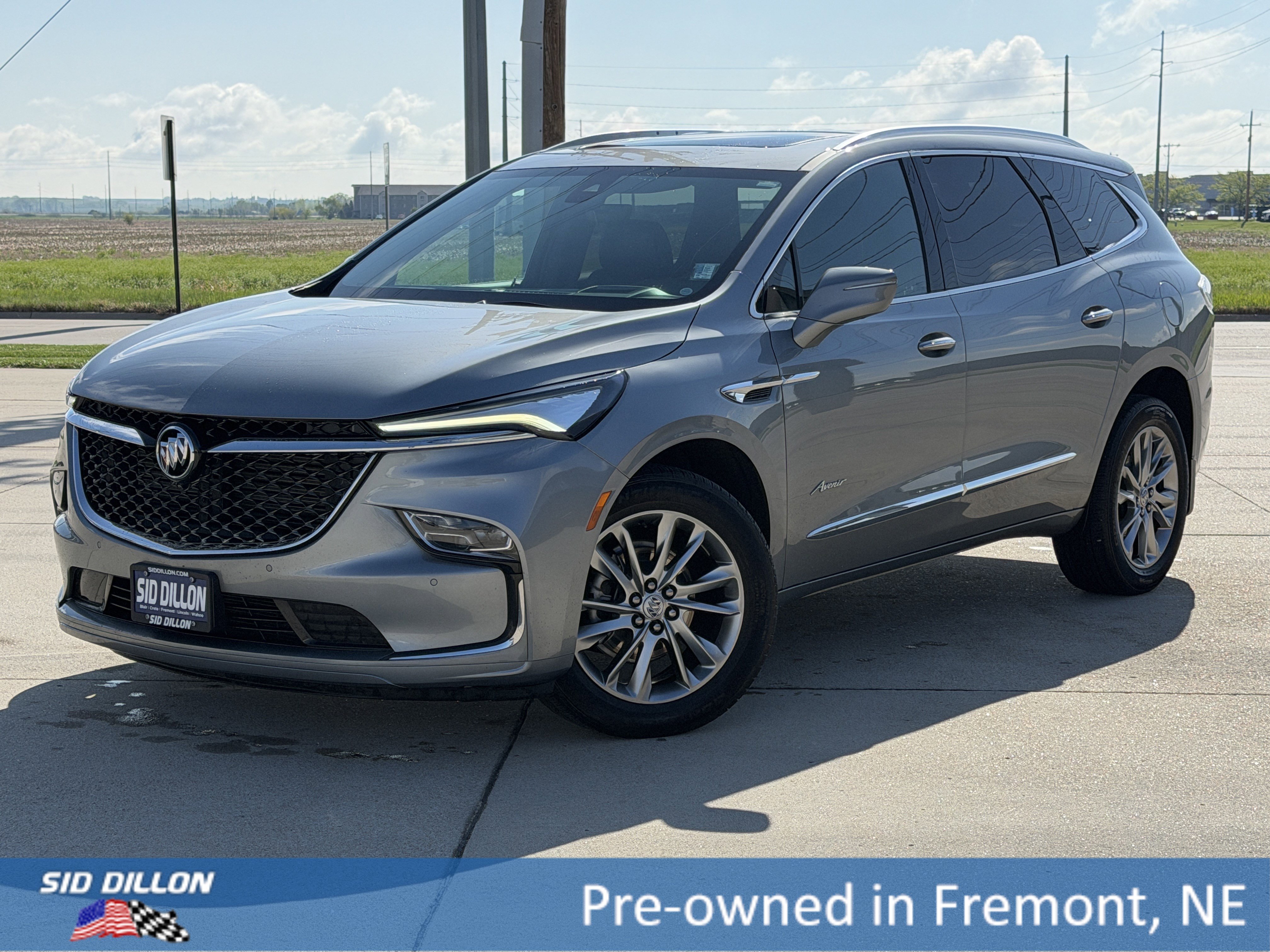 2023 Buick Enclave Avenir AWD's photo