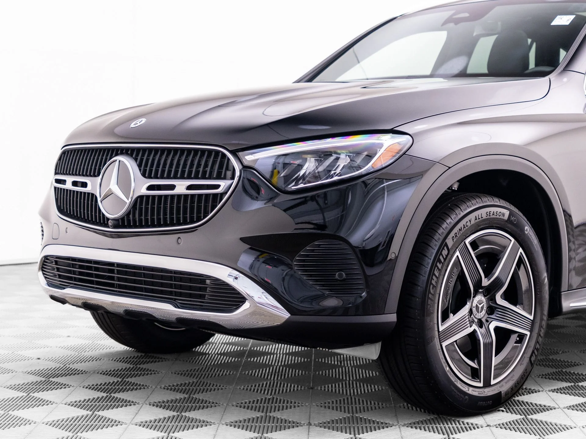 New 2027 Black Mercedes-Benz GLC 300 image 40