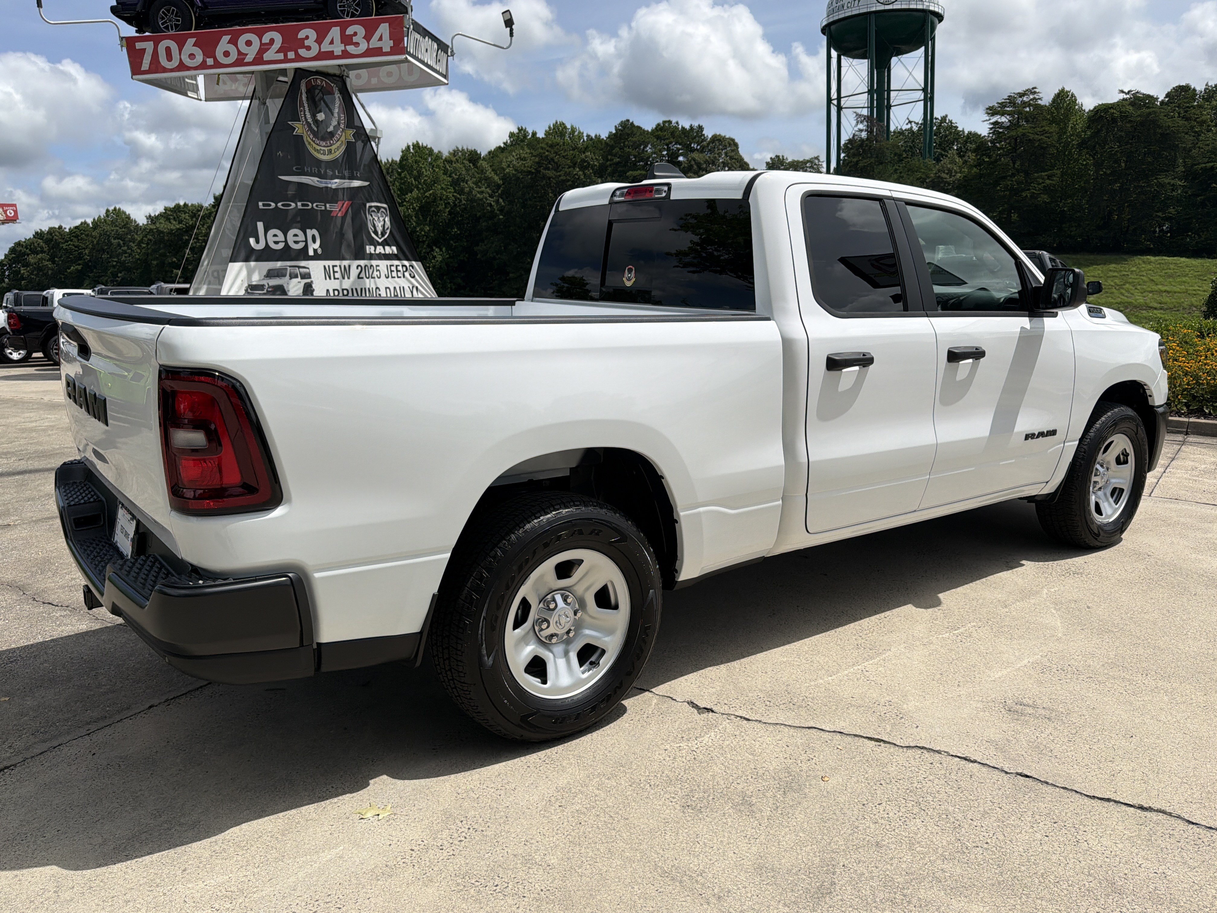 New 2026 Bright White Clearcoat RAM Tradesman image 7