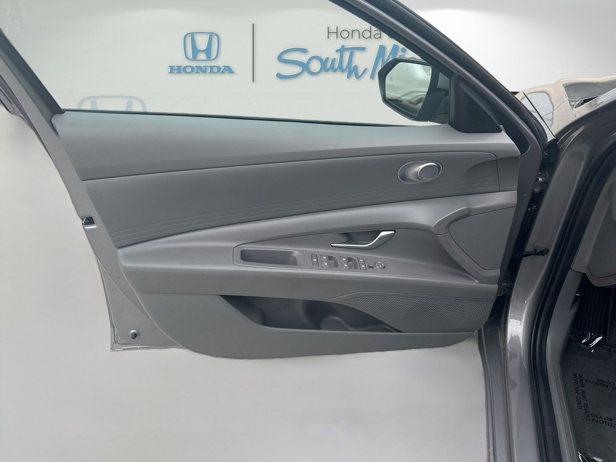 Used 2024 Fluid Metal Hyundai SE image 19