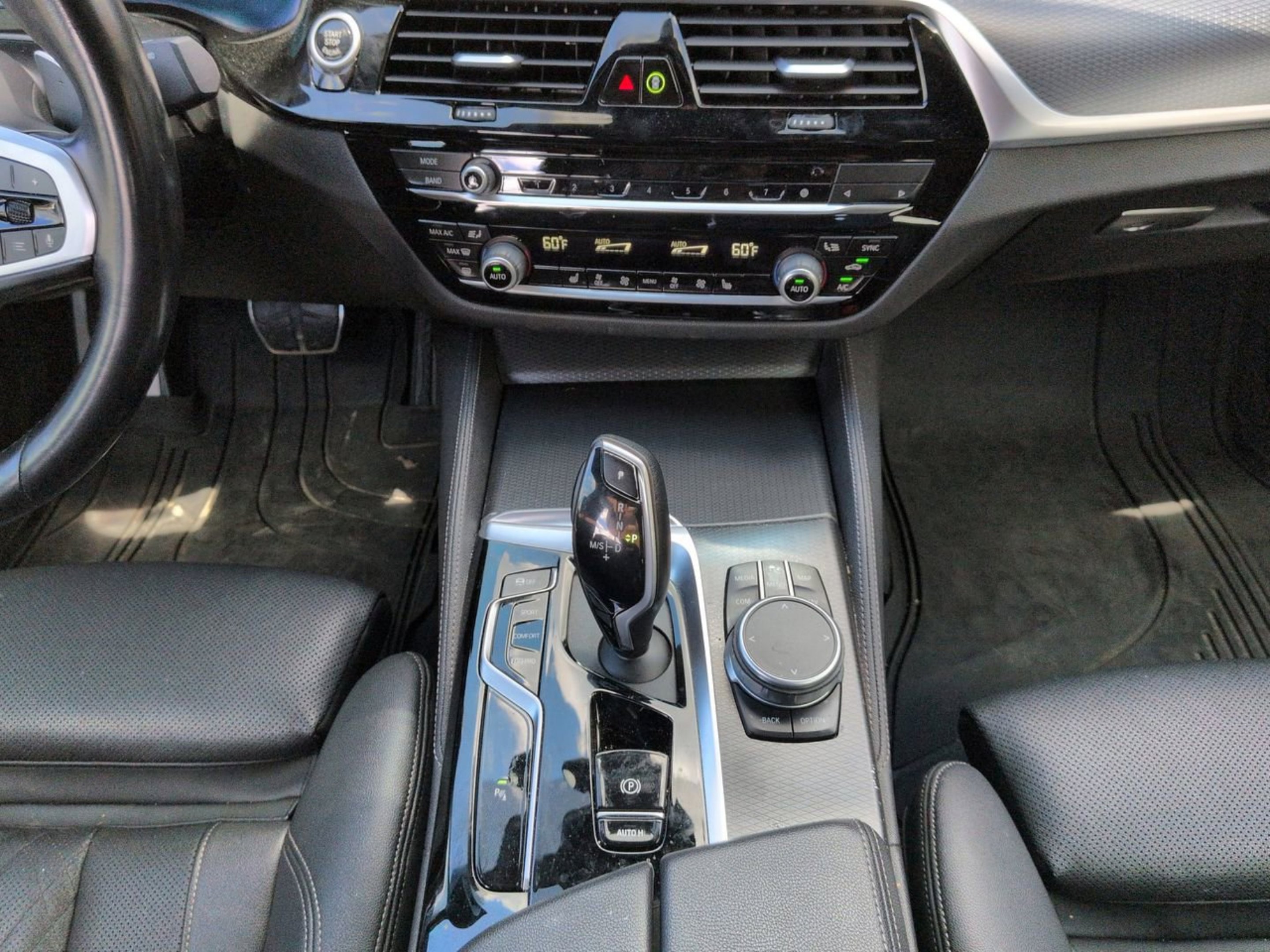 Used 2021 Dark Graphite Metallic BMW 540i image 17