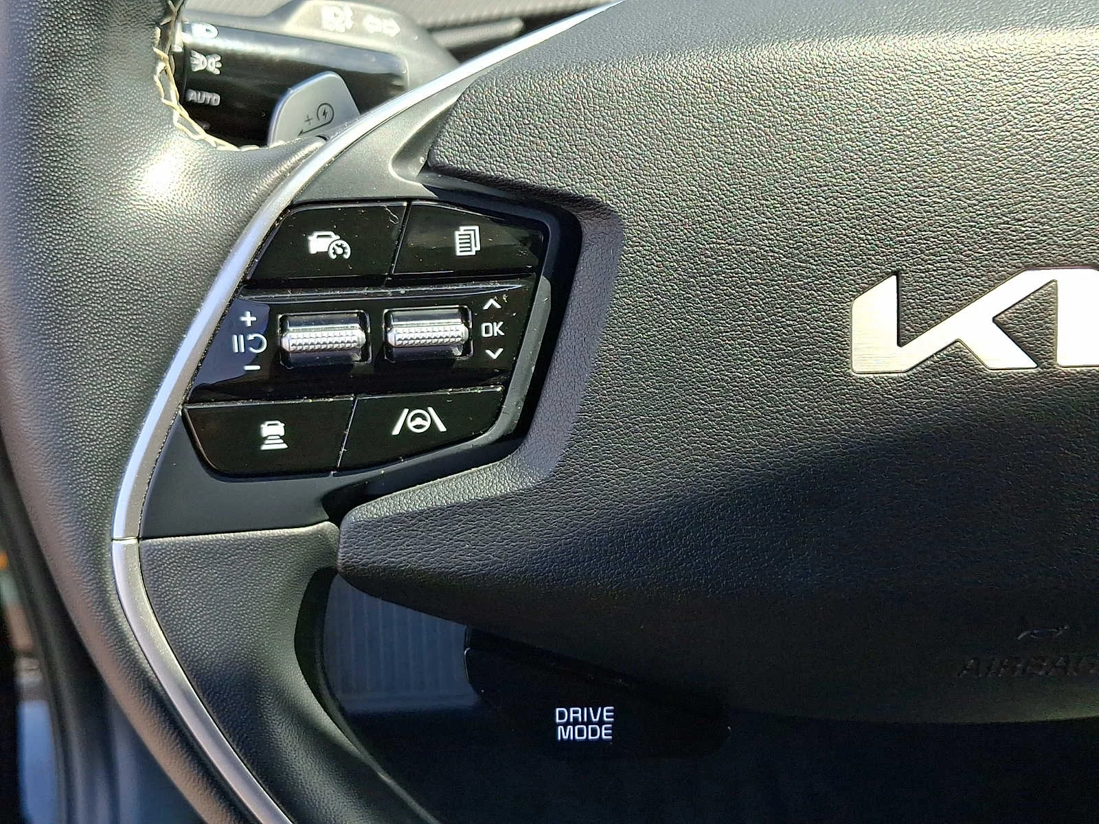 Used 2023 Aurora Black Pearl Kia GT-Line image 21