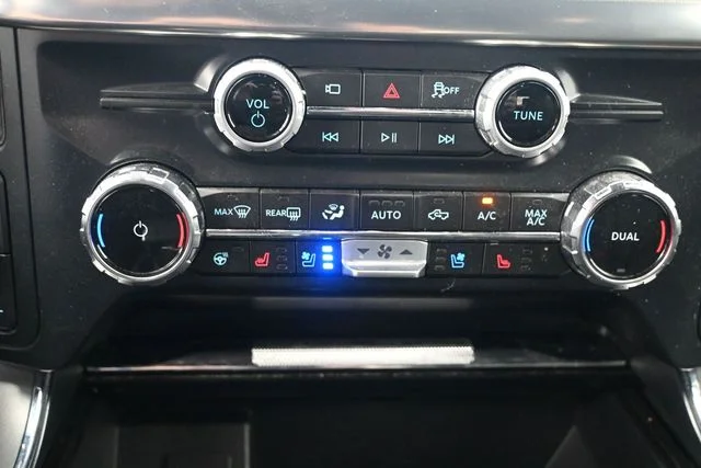 Certified Used 2025 Gray Ford Lariat image 44
