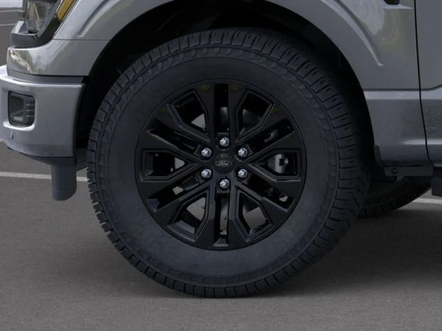 New 2026 Carbonized Gray Metallic Ford XLT image 19