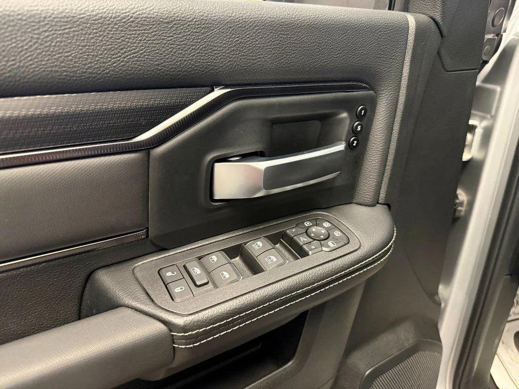 2026 RAM 2500 Rebel - Photo 17