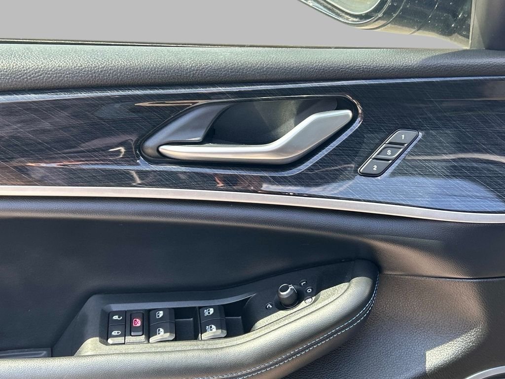 Used 2022 Black Jeep Trailhawk 4xe image 17