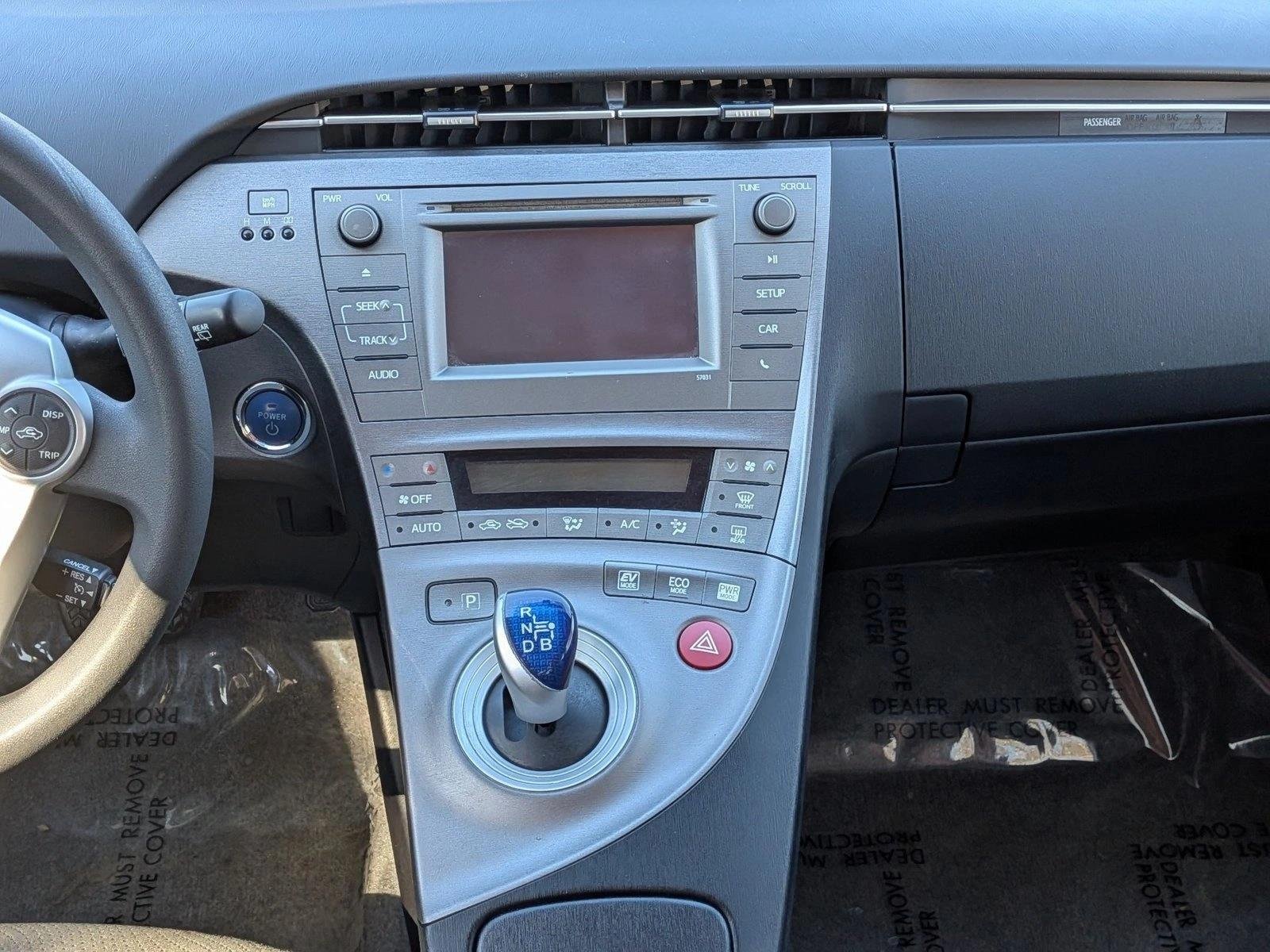 Used 2015 Winter Gray Metallic Toyota Two image 12