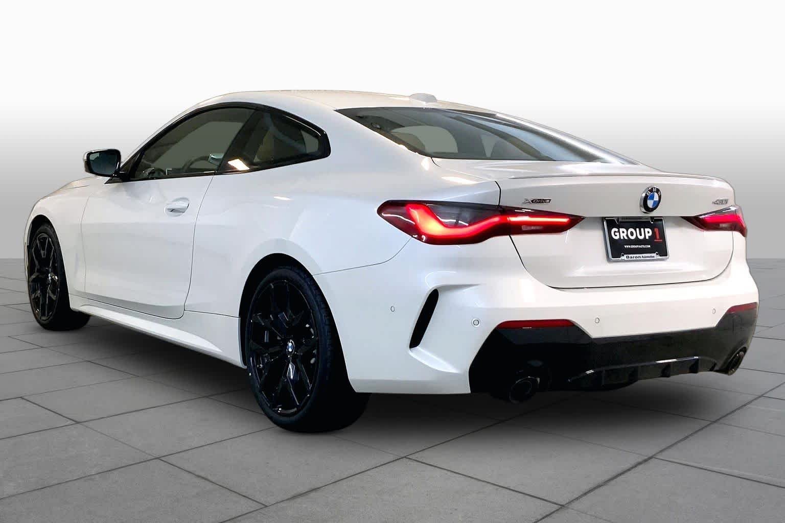 New 2027 Mineral White Metallic BMW 430i xDrive image 12