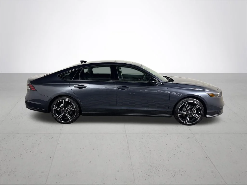 New 2026 Meteorite Gray Metallic Honda SE image 5