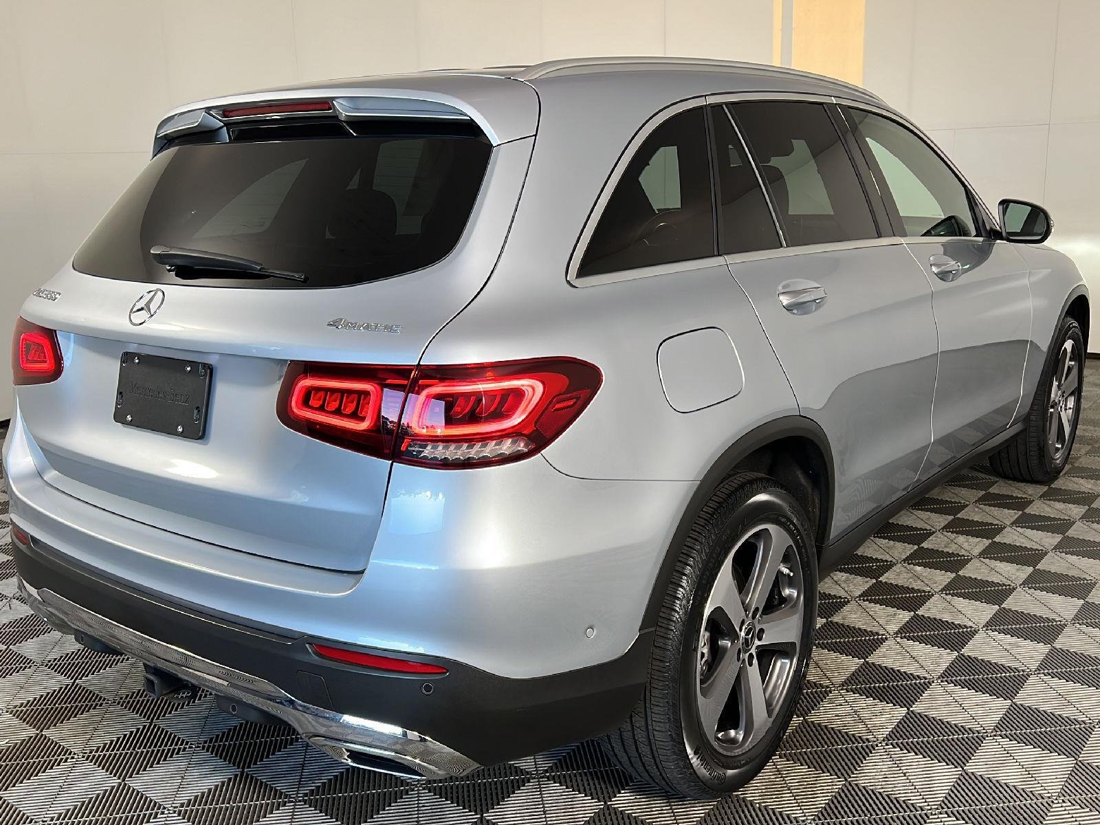 Certified Used 2022 Cirrus Silver Metallic Mercedes-Benz GLC 300 image 7
