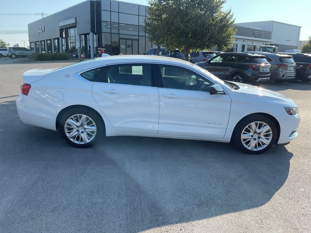 Used 2014 Summit White Chevrolet LS image 12