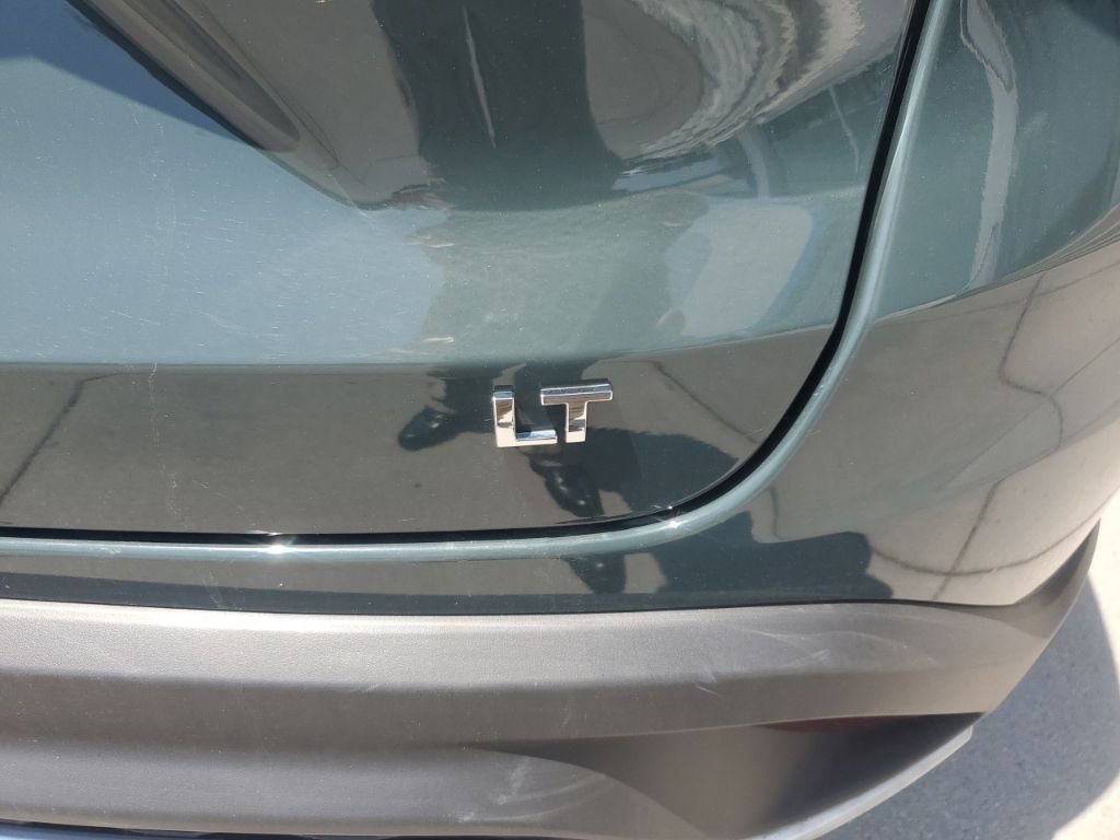 Used 2025 Gray Chevrolet LT image 5