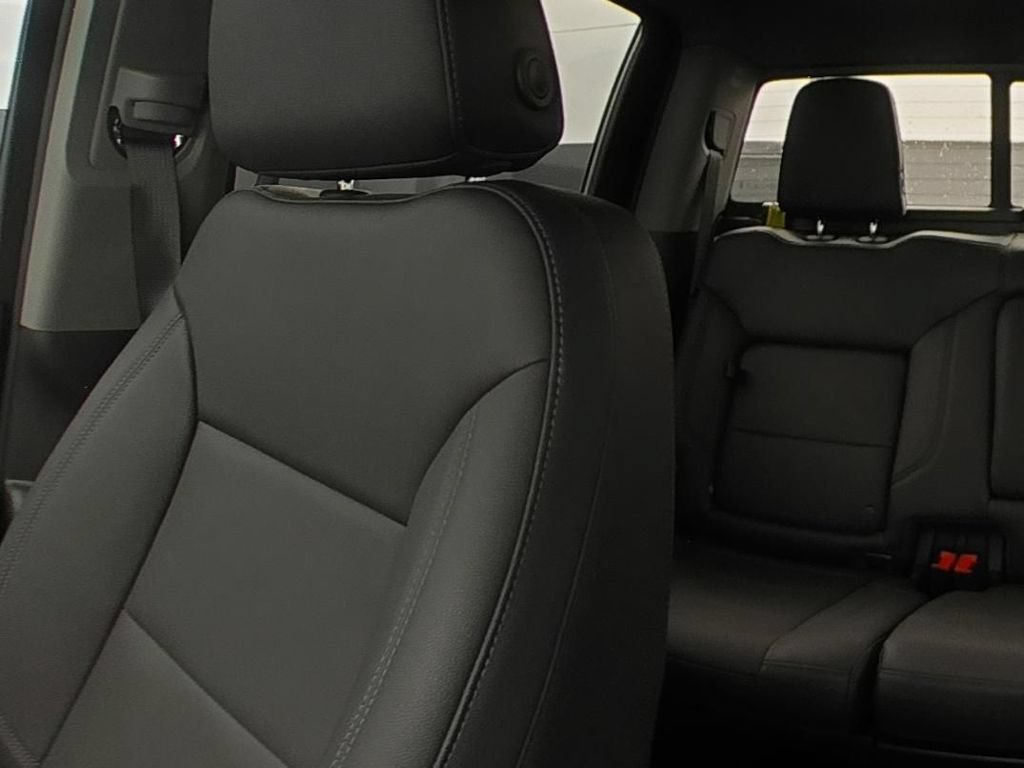 Used 2026 Sterling Gray Metallic Chevrolet LT image 9