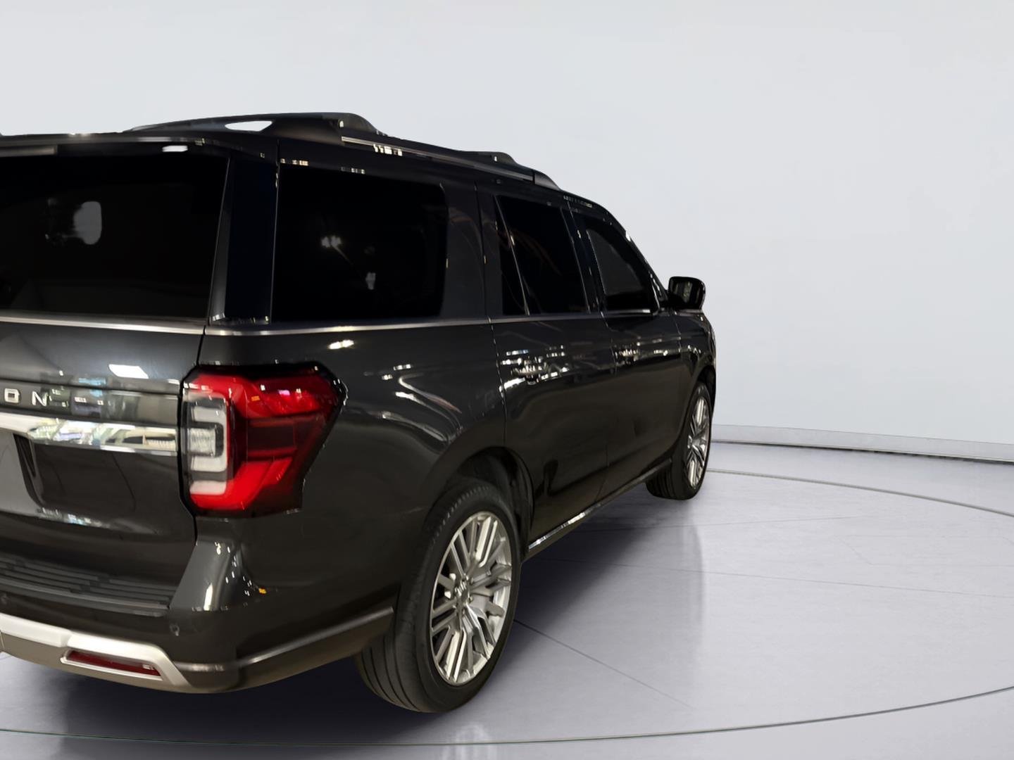 Used 2024 Dark Matter Gray Ford Limited image 3