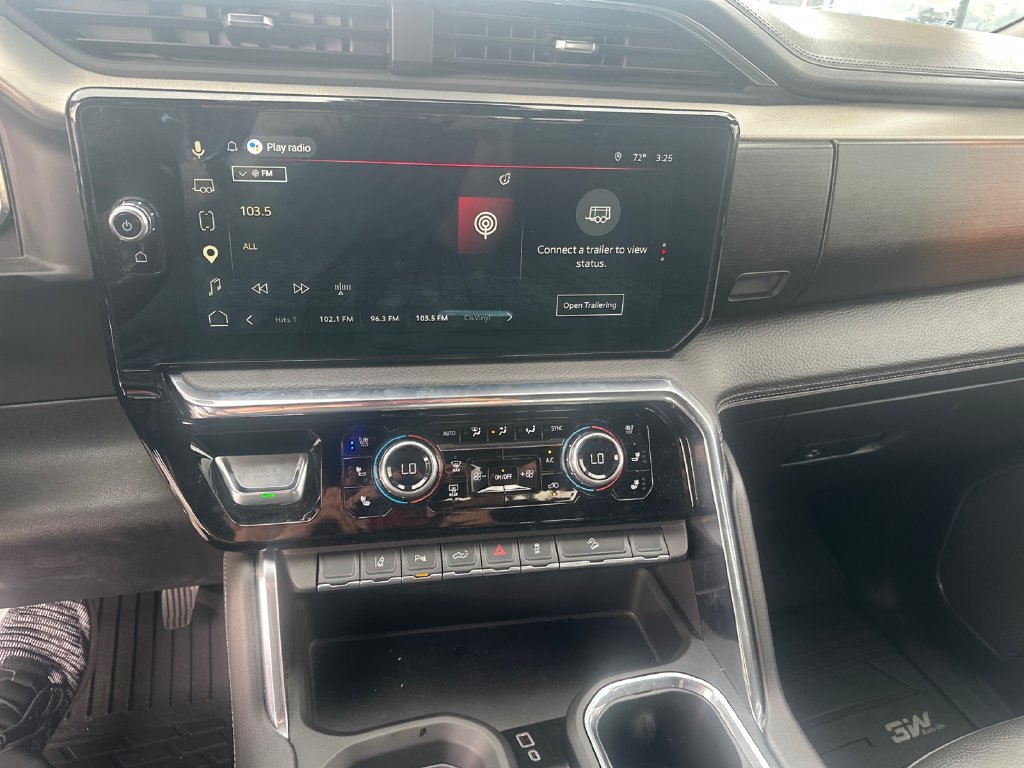 Used 2025 Silver GMC Denali image 11