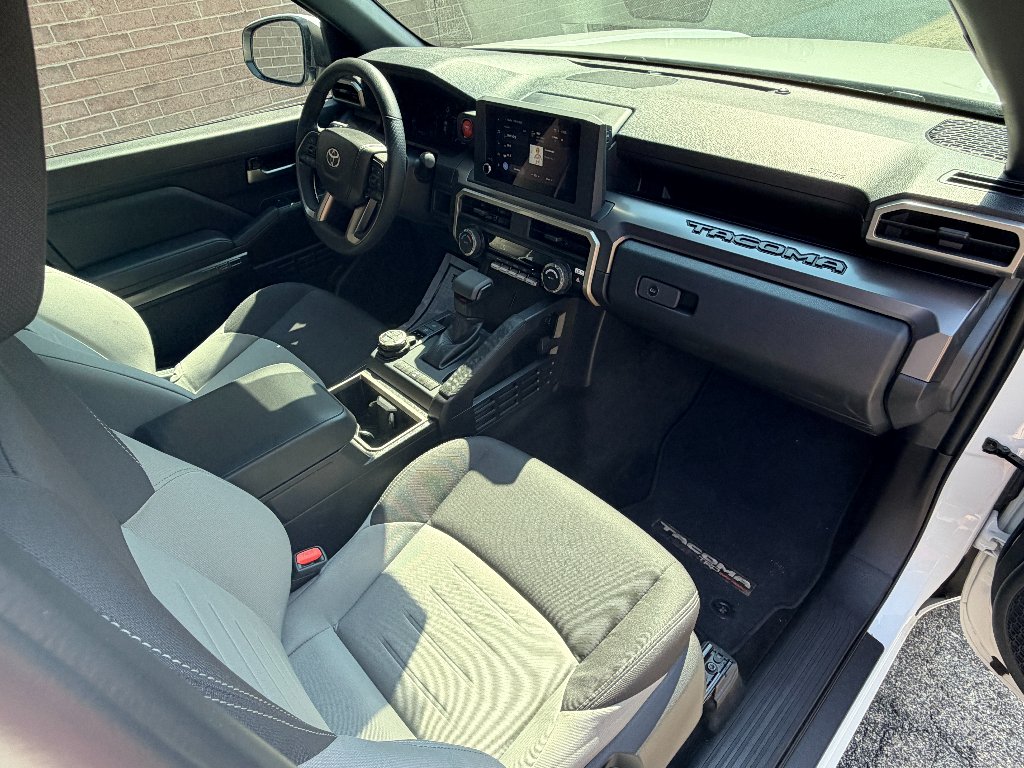 Used 2026 Ice Cap Toyota SR5 image 24