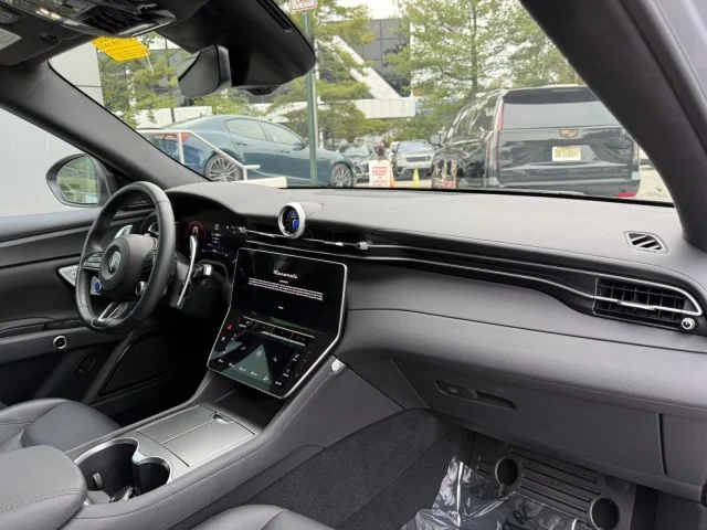 Used 2024 Bianco Astro Metallic Maserati GT AWD image 25