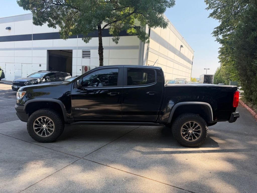 Used 2018 Graphite Metallic Chevrolet ZR2 image 7