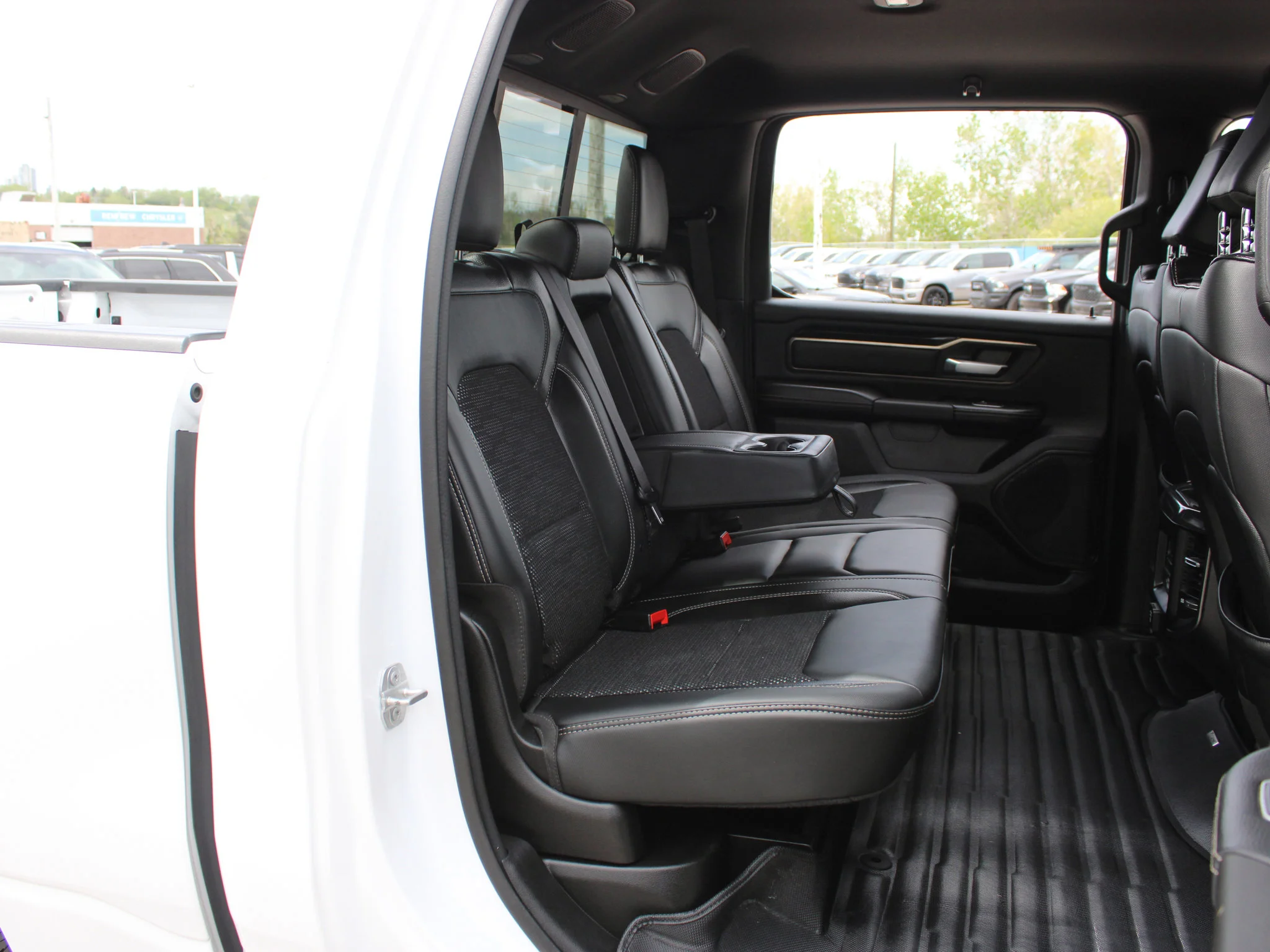 Certified Used 2022 White RAM Sport * HEMI V8 | Cold Air Intake | Heated Seats | Navigation | Bed Utility Group | Apple CarPlay image 21