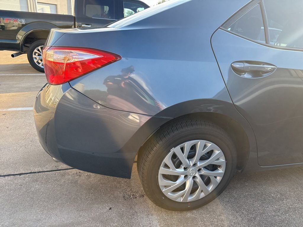 Used 2017 Blue Toyota LE image 11