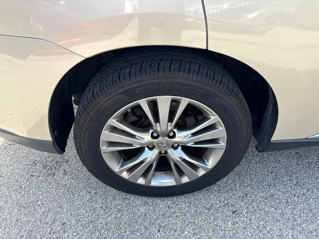 Used 2014 Beige Lexus 350 image 13