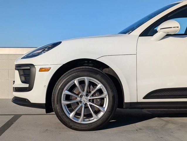 Used 2022 White Porsche  image 8