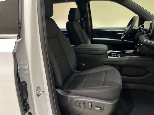New 2025 Summit White Chevrolet LS image 25
