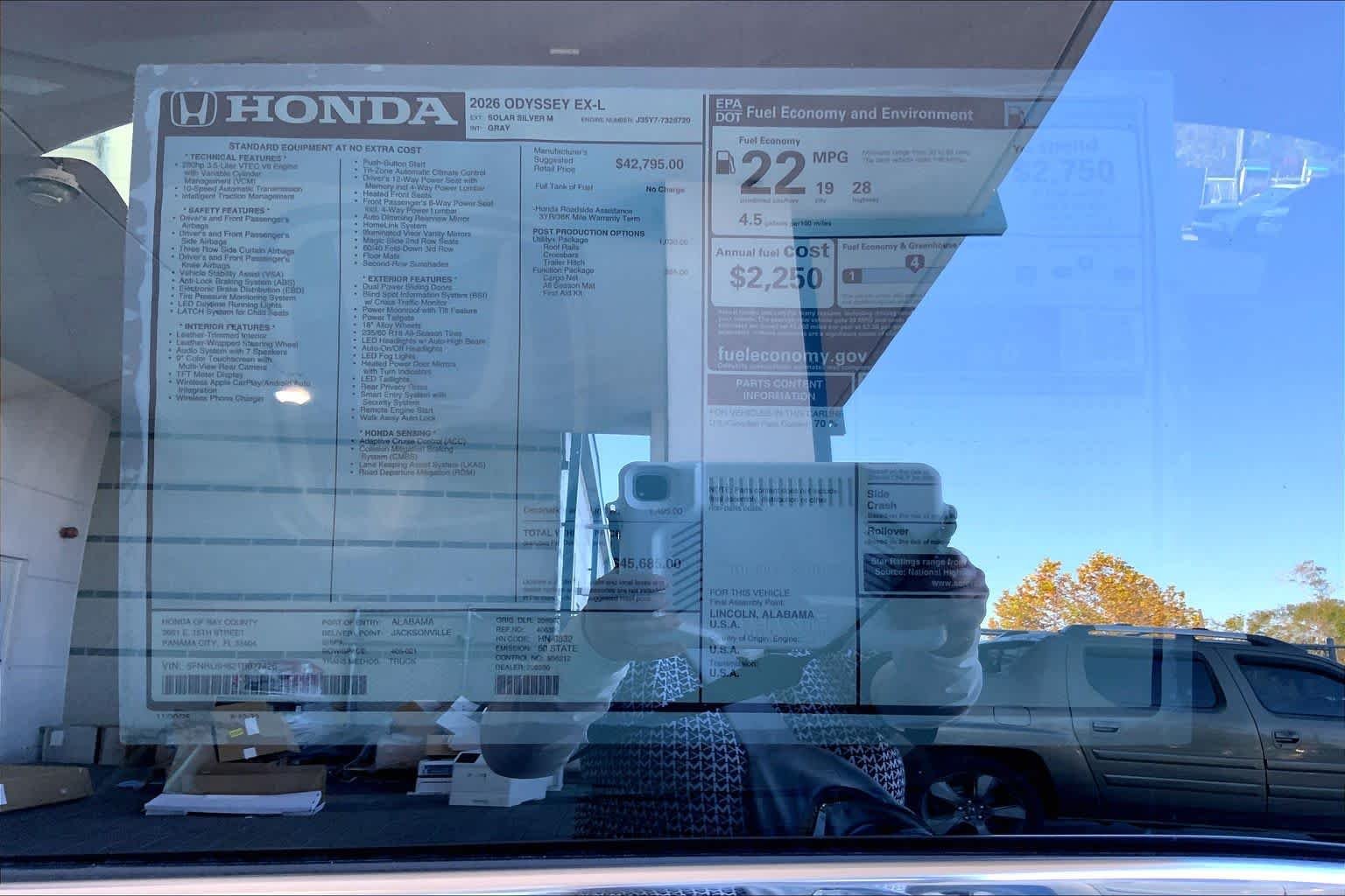 New 2026 Solar Silver Metallic Honda EX-L image 19