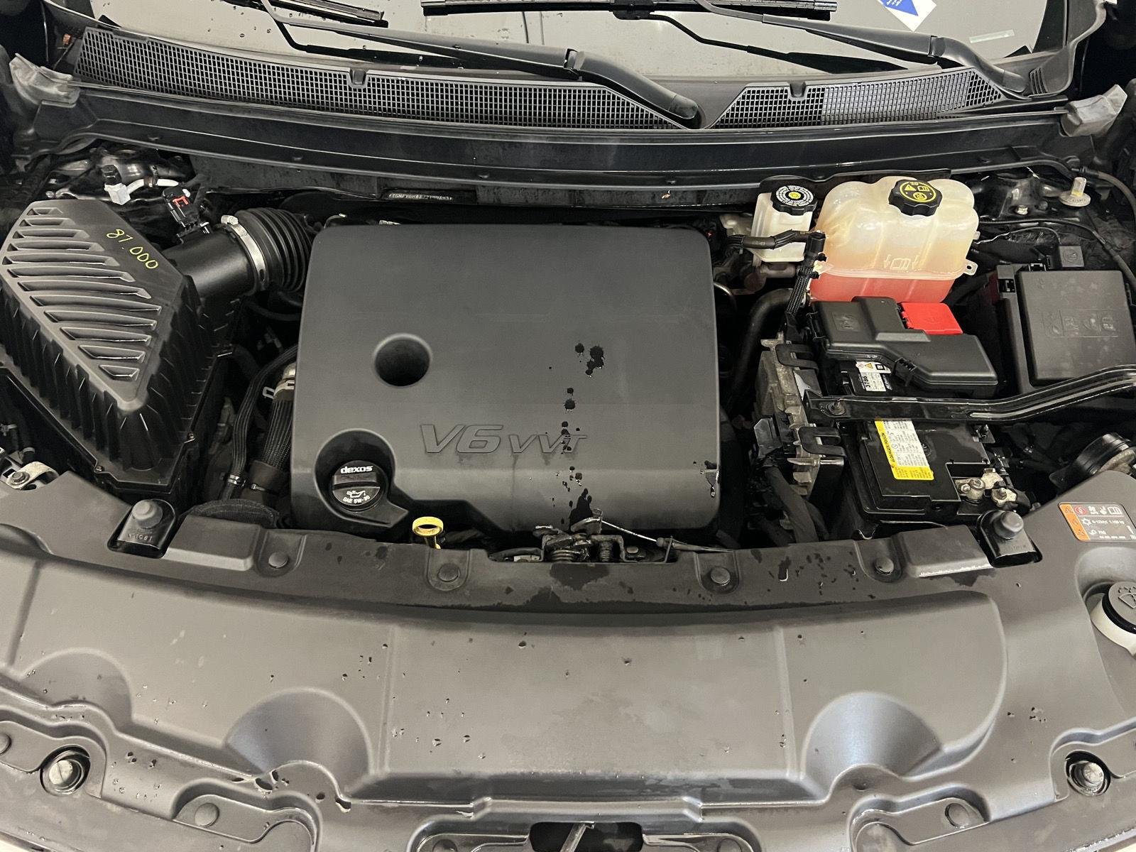 Used 2018 Mosaic Black Metallic Chevrolet LT Cloth image 33