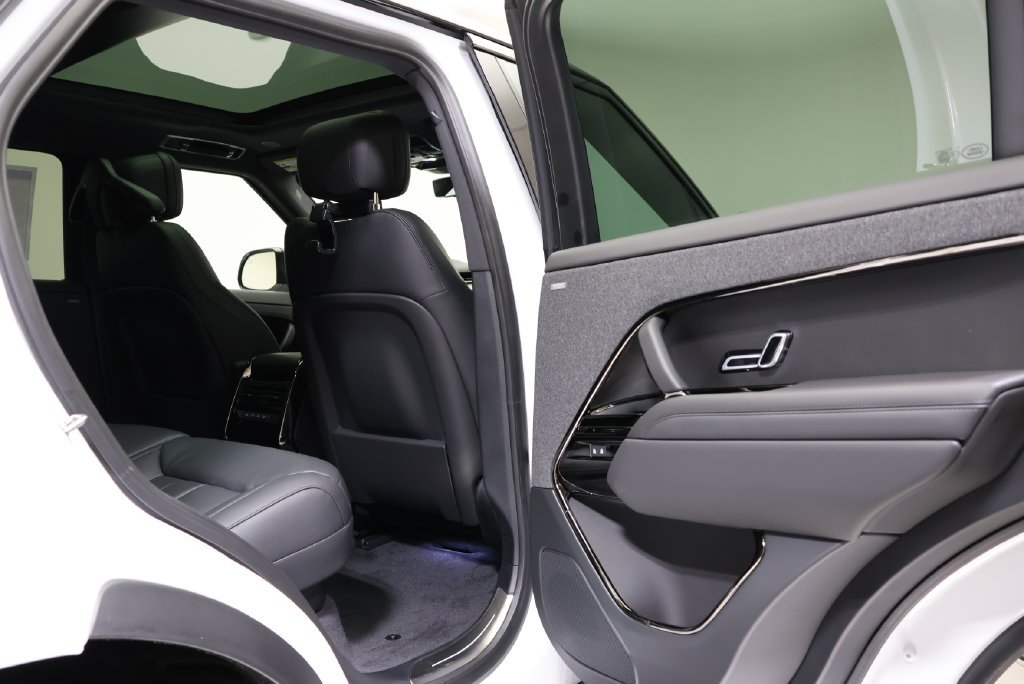 Certified Used 2026 Fuji White Land Rover Dynamic SE image 45