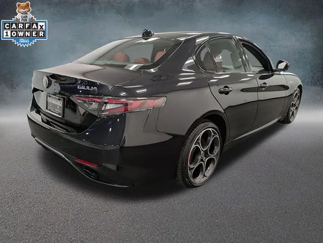 Used 2024 Black Alfa Romeo  image 4