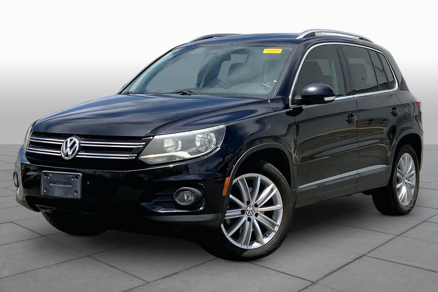Used 2014 Reflex Silver Metallic Volkswagen SE image 2