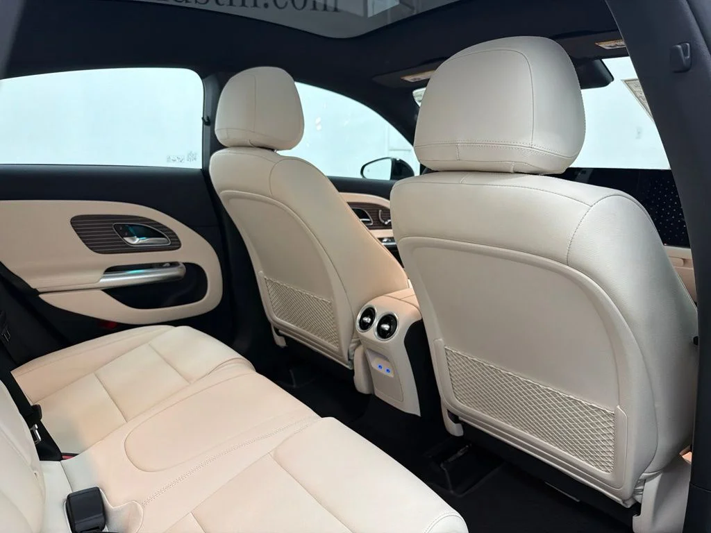 New 2027 Black Mercedes-Benz  image 31