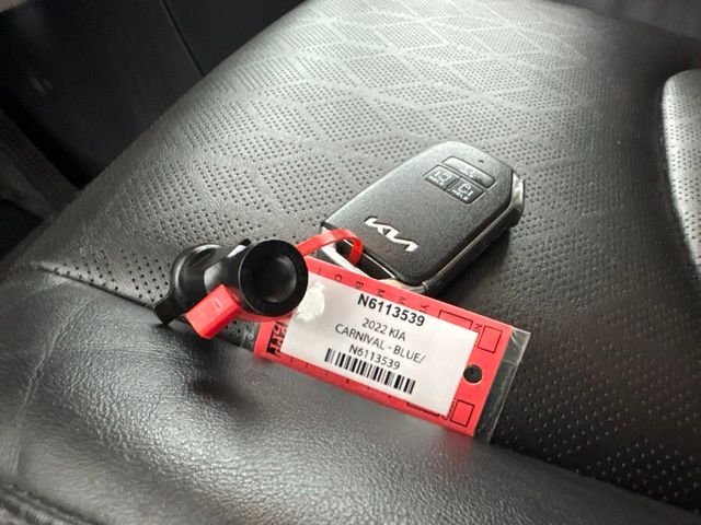 Used 2022 Blue Kia LXS image 31