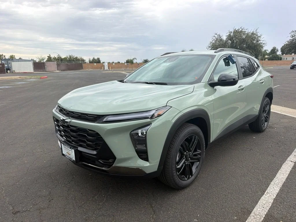2026 Chevrolet Trax Activ - Photo 3