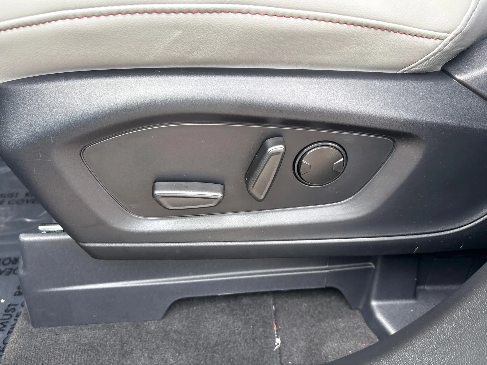 New 2026 Carbonized Gray Metallic Ford Active image 18