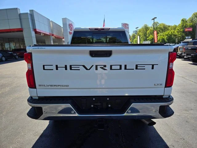 Used 2020 White Chevrolet LTZ image 7