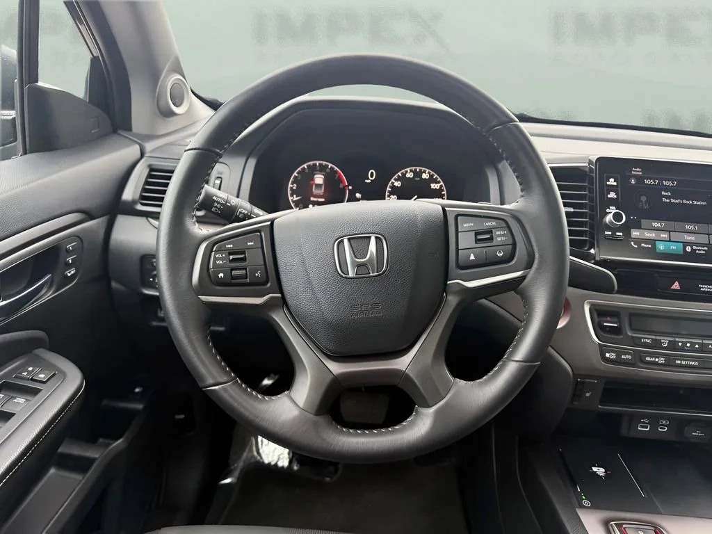 Used 2025 Black Honda RTL image 19