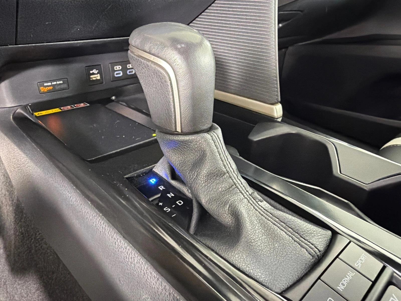Used 2025 Heavy Metal Toyota SE image 30